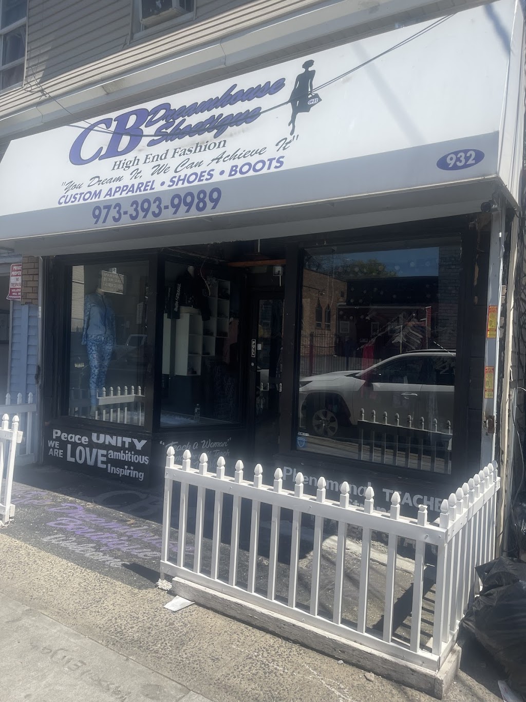 CB Dream House Boutique | 932 Bergen St, Newark, NJ 07112 | Phone: (973) 870-5875