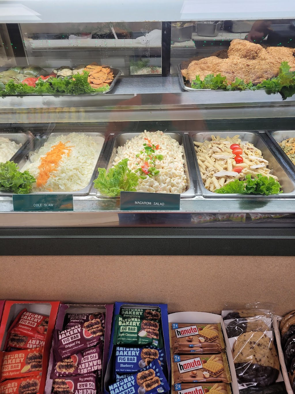 Deli On the Green | 647 Middle Neck Rd, Great Neck, NY 11023 | Phone: (516) 487-7440