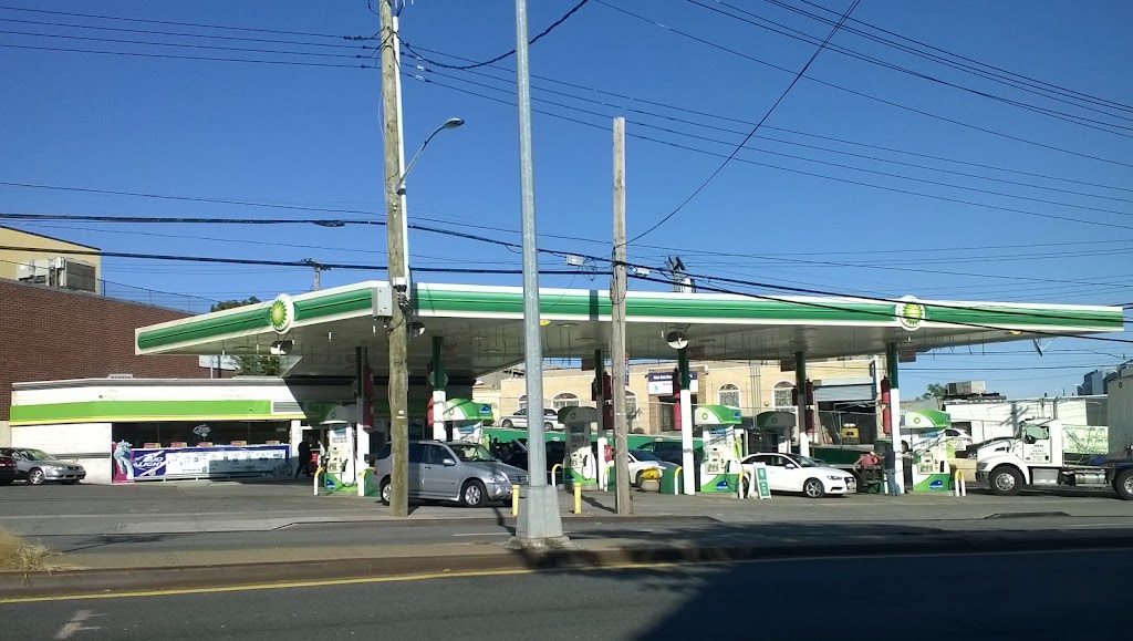 bp | 26-27 College Point Blvd, Queens, NY 11354 | Phone: (718) 961-9099