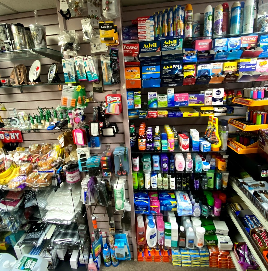 FOURM Gift Shop and Convenience Store | 20 Frontage Rd, Newark, NJ 07114 | Phone: (973) 310-2512