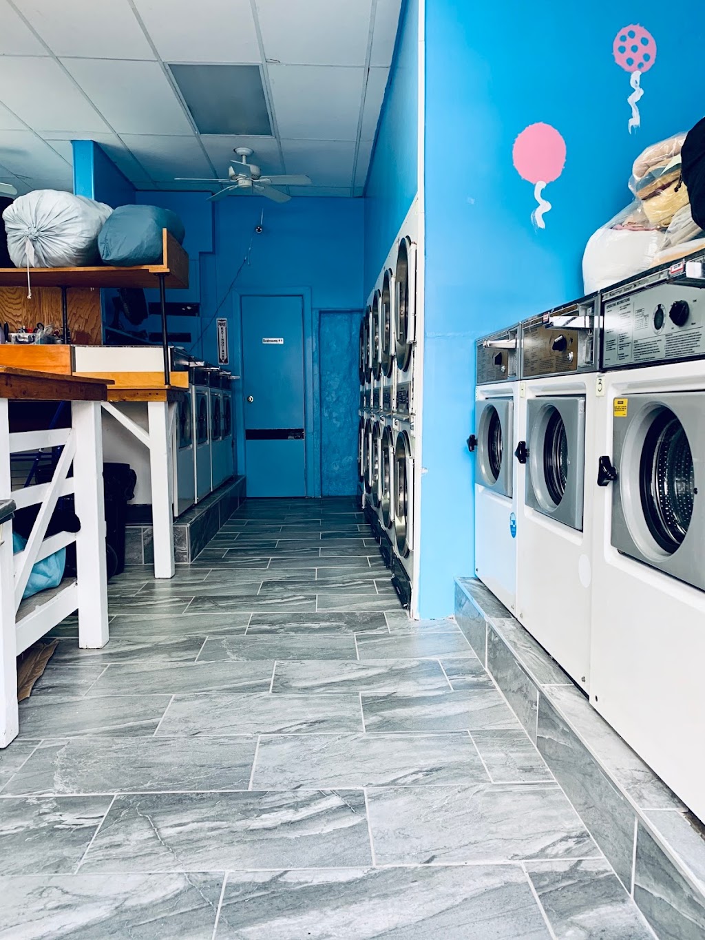 Ms. Babbling Bubbles Laundromat | 2816 Middletown Rd, Bronx, NY 10461 | Phone: (718) 828-0805