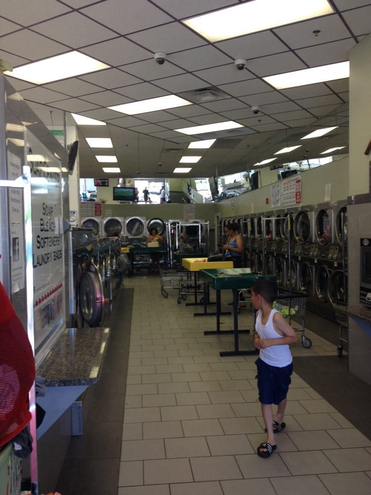 Best Laundromat Inc | 3642 Bailey Ave, Bronx, NY 10463 | Phone: (347) 843-6059