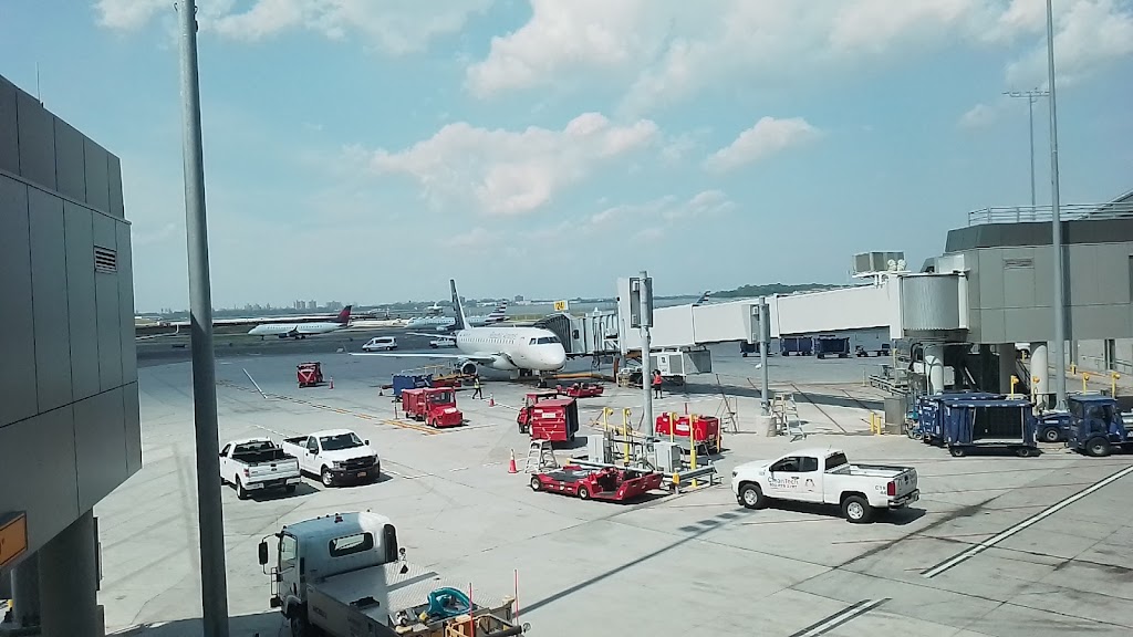 American Airlines Cargo | Liberty International Airport, 339 Brewster Rd, Newark, NJ 07114 | Phone: (973) 624-6948