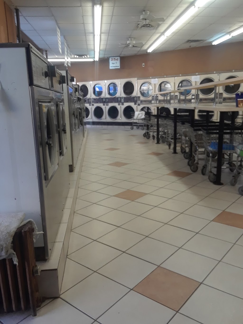 Belmont Laundry Center | 2340 Belmont Ave, Bronx, NY 10458 | Phone: (718) 295-4604