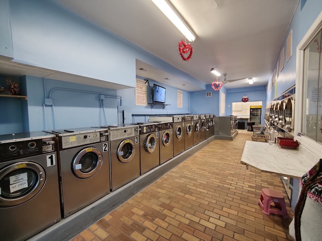 S&R Laundromat | 23 Broad St, Staten Island, NY 10304 | Phone: (718) 669-1662