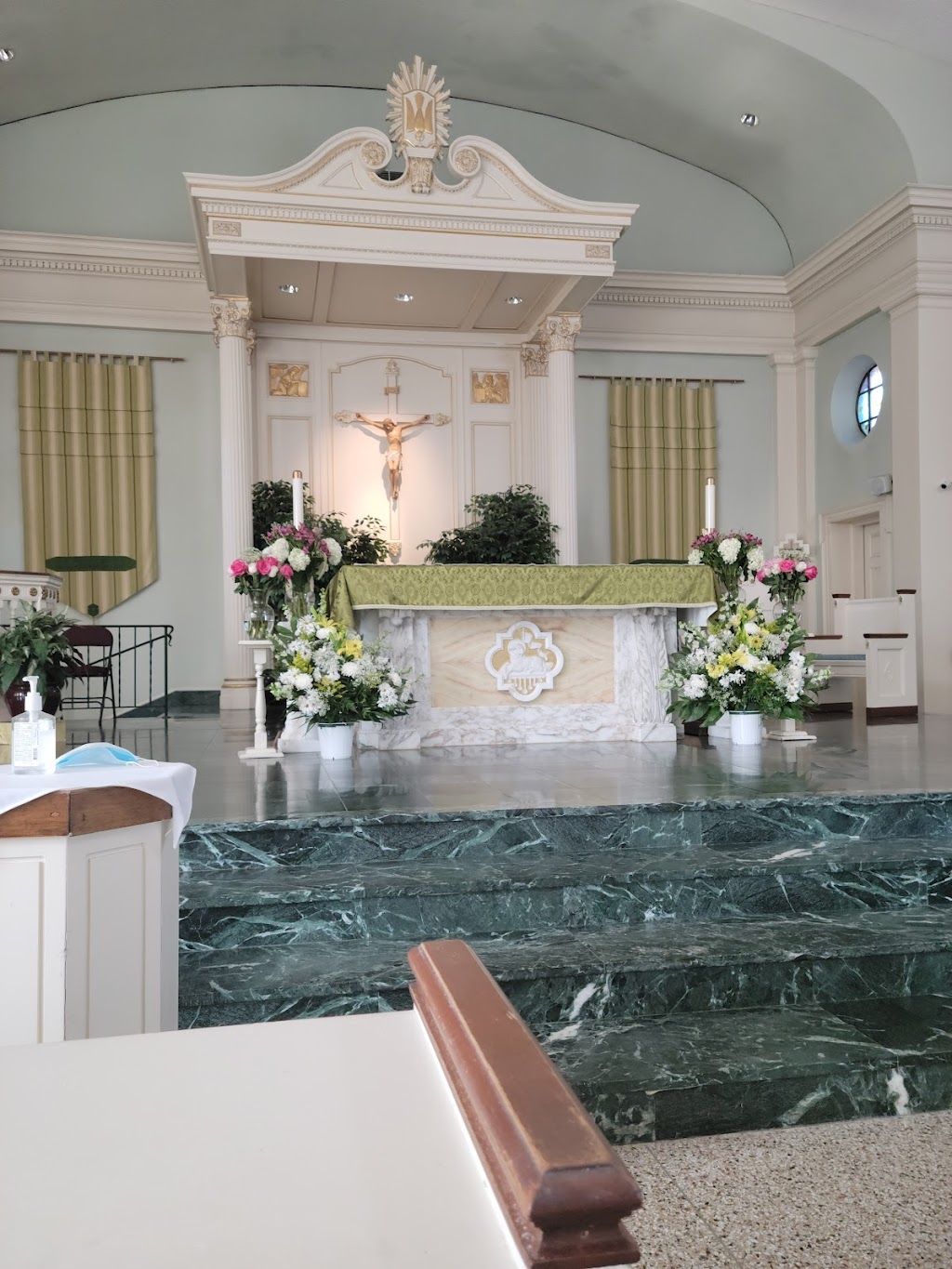 The Church of the Blessed Sacrament | 201 N Central Ave, Valley Stream, NY 11580 | Phone: (516) 568-1027