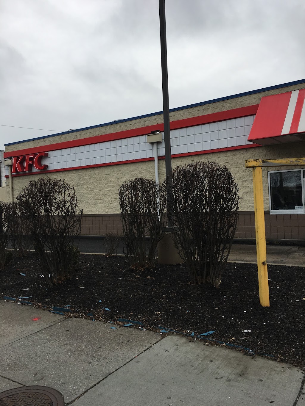 KFC | 311 Hempstead Turnpike, Elmont, NY 11003 | Phone: (516) 355-5990