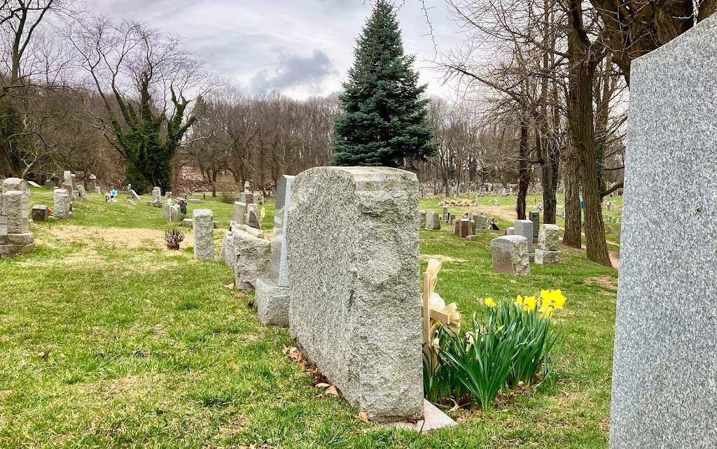 Silver Mount Cemetery Association | 918 Victory Blvd, Staten Island, NY 10301 | Phone: (718) 727-7020
