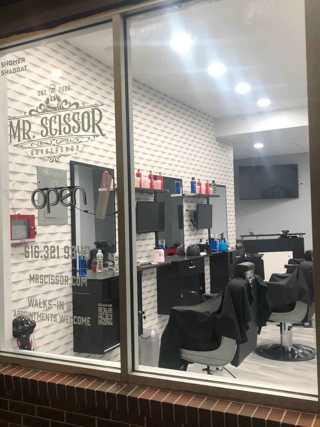 Mr. Scissor Barbershop | 103 Steamboat Rd, Great Neck, NY 11024 | Phone: (516) 321-9345