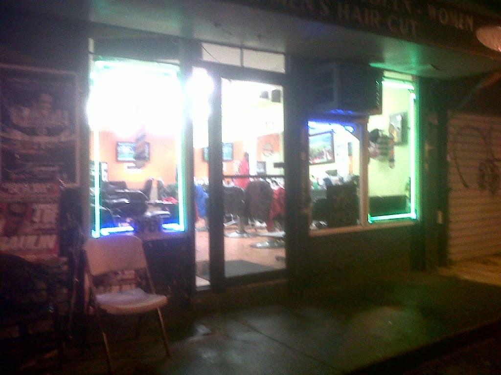 Elvis Barber Shop | 3259 Fulton St, Brooklyn, NY 11208 | Phone: (718) 964-1692