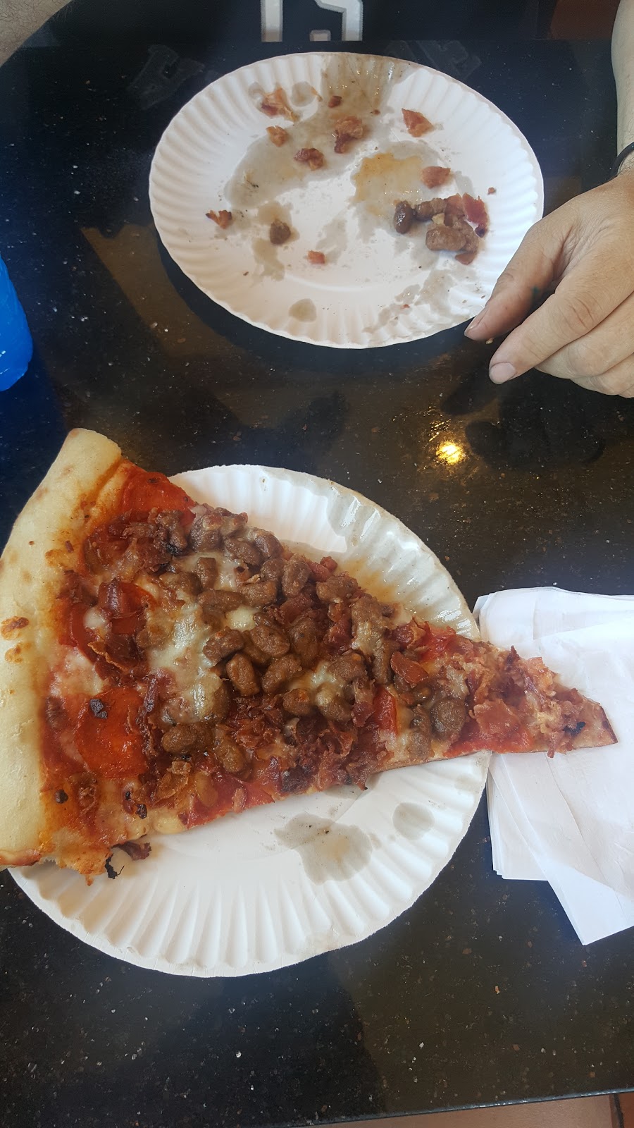 Pregos Pizza | 1011 Mace Ave, Bronx, NY 10469 | Phone: (718) 405-5111