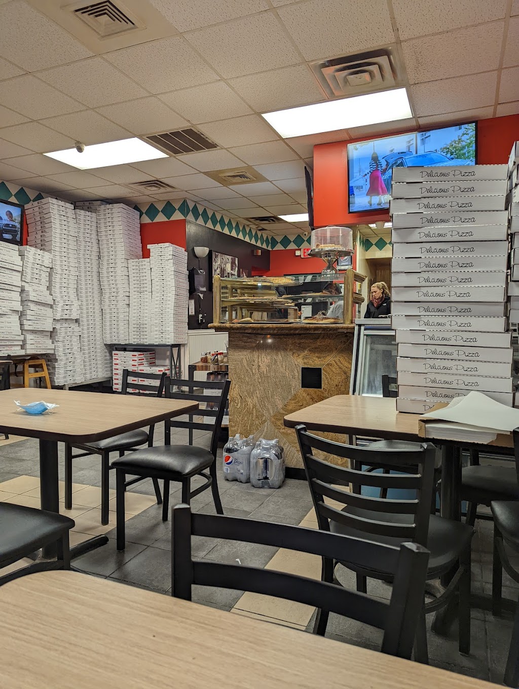 Pasquales Pizzeria III | 147 Cherry Tree Farm Rd, Middletown Township, NJ 07748 | Phone: (732) 615-9800