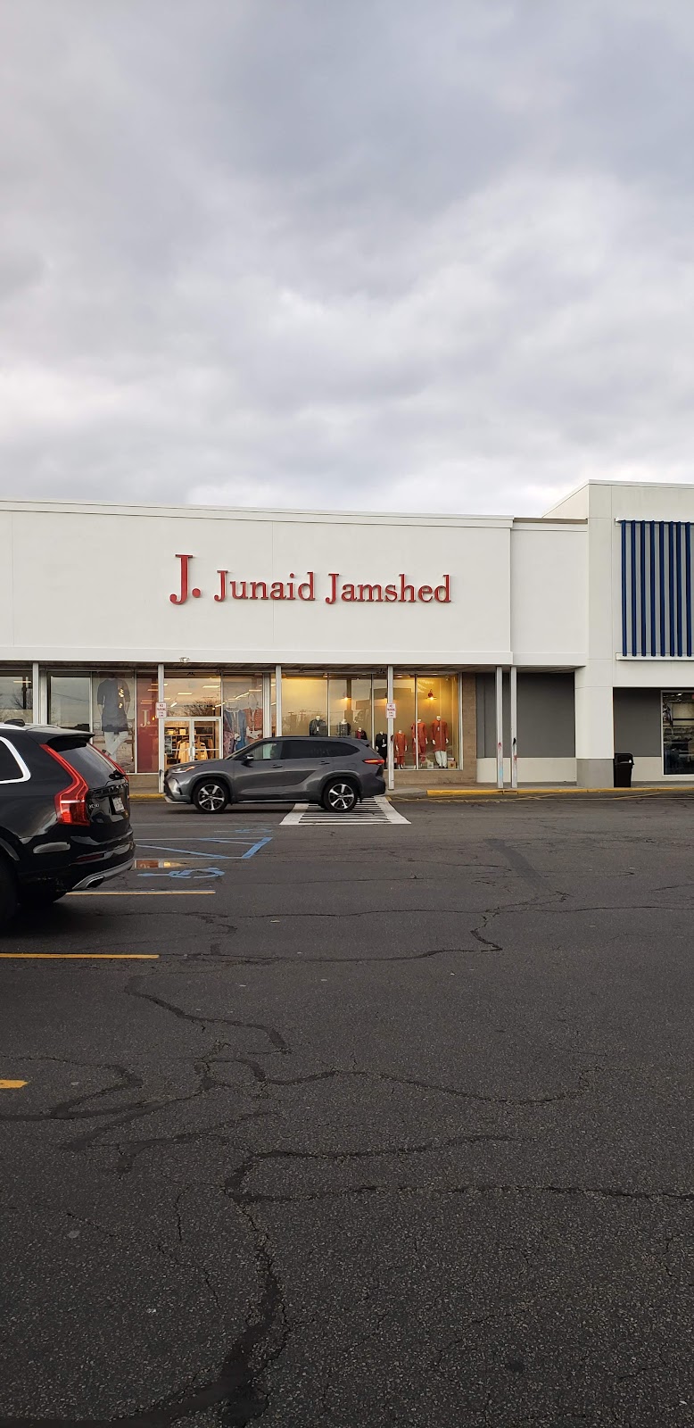 Junaid Jamshed New York | 697-A Hillside Avenue, New Hyde Park, NY 11040 | Phone: (732) 789-6900