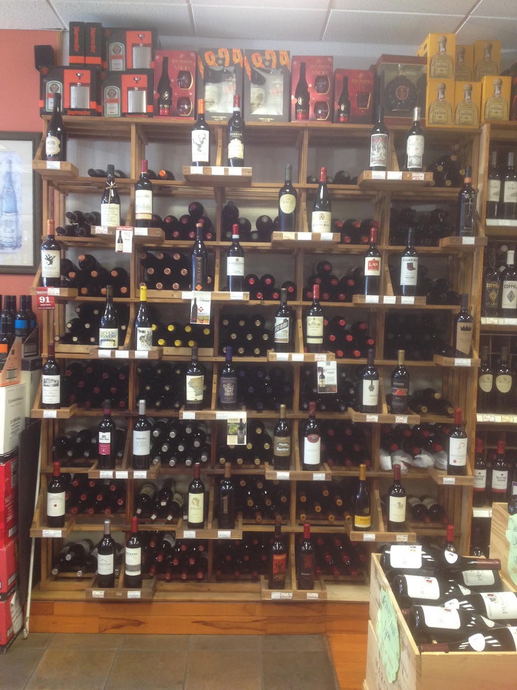 D D Wine Liquors Inc | 372 Pelham Rd, New Rochelle, NY 10805 | Phone: (914) 235-0198