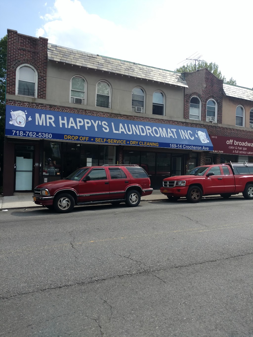 Laundromat Crocheron | 169-14 Crocheron Ave, Queens, NY 11358 | Phone: (718) 762-5360