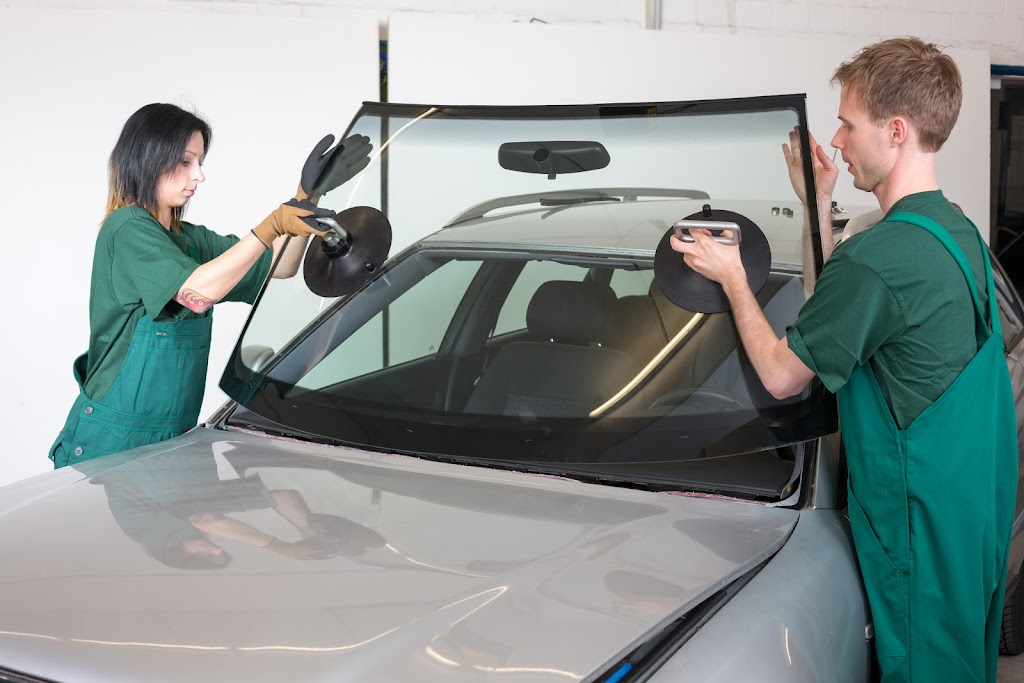 Windshield Replacement Nutley | 39 Race St, Nutley, NJ 07110 | Phone: (862) 245-4148