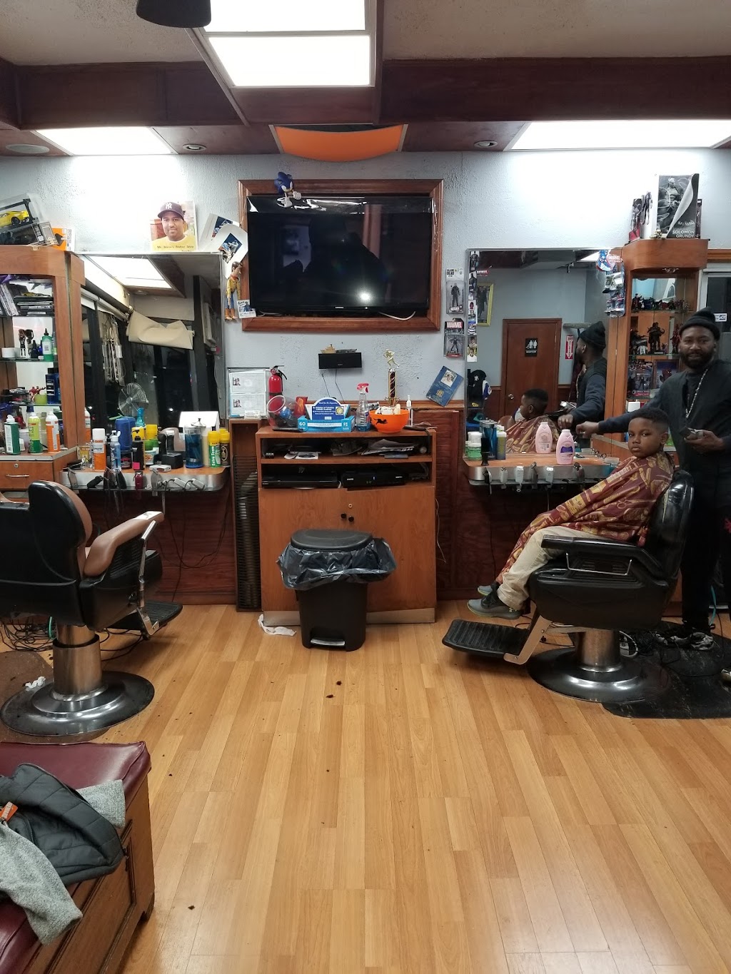 Mr Steves Upper Cuts Barber | 806 Meacham Ave Unit D, Elmont, NY 11003 | Phone: (516) 887-2455