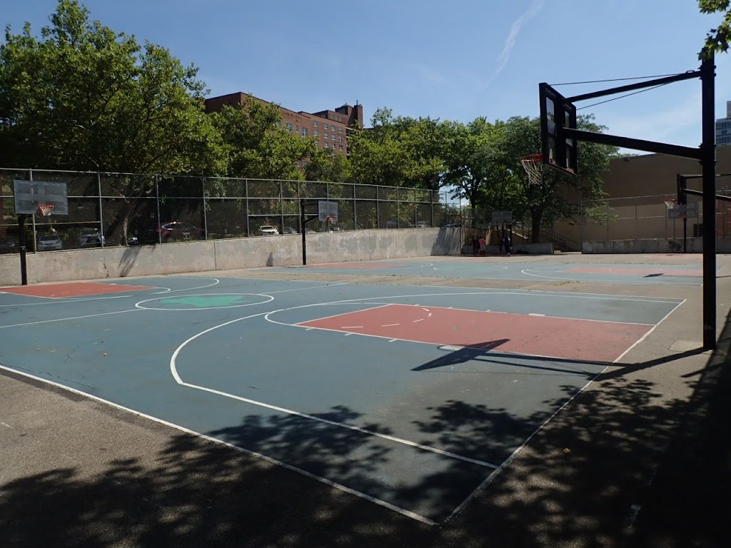 Riverdale Playground | 3671 Hudson Manor Terrace, Bronx, NY 10463 | Phone: (212) 639-9675