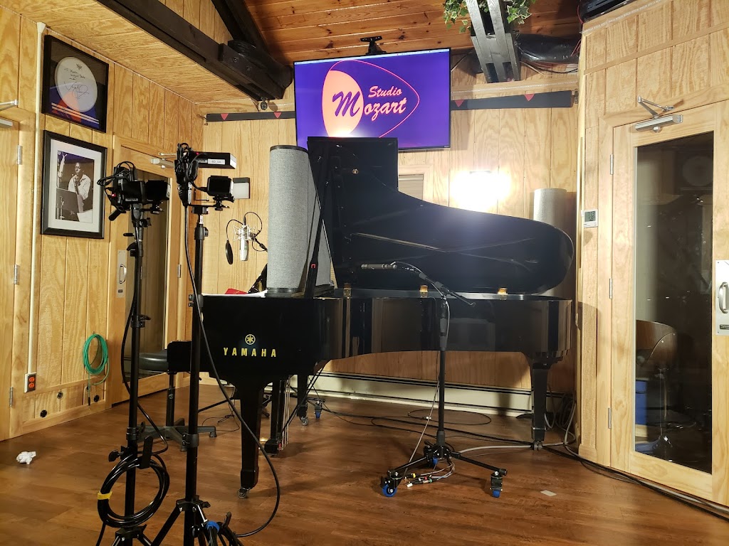 Studio Mozart | 62 Hemlock Rd, Little Falls, NJ 07424 | Phone: (973) 247-9940