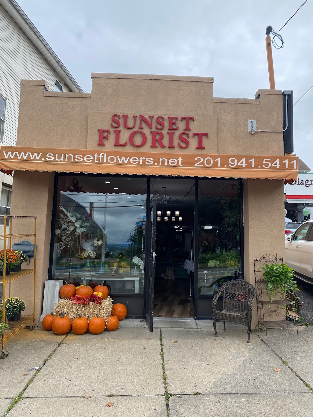 Sunset Florist | 470 Bergen Blvd, Ridgefield, NJ 07657 | Phone: (201) 941-5411