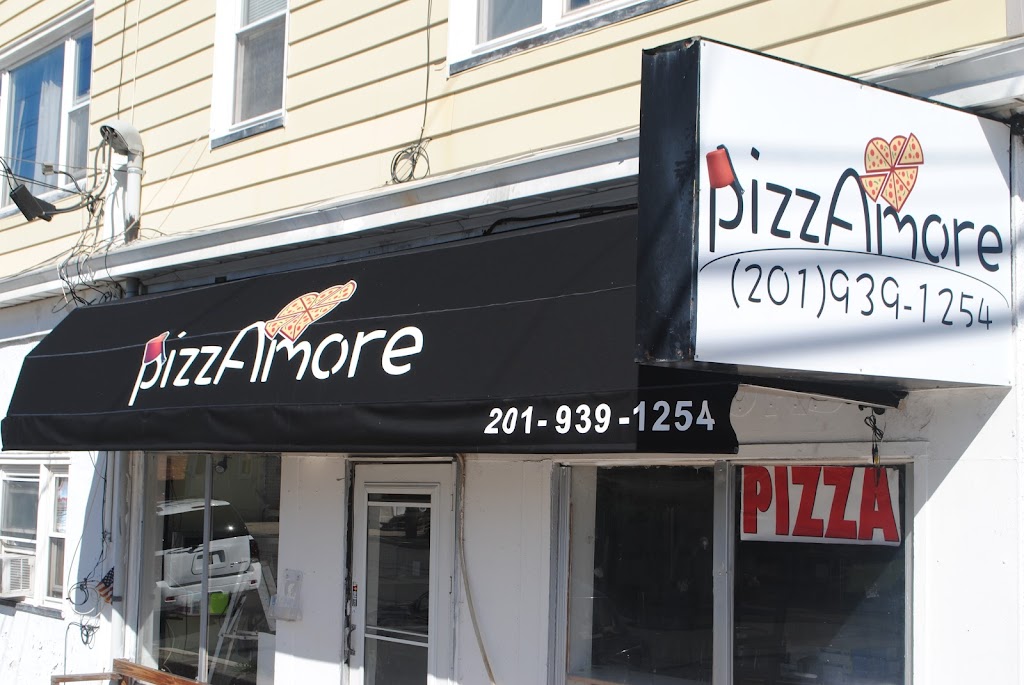 PizzAmore Italian Kitchen | 323 Broad St, Carlstadt, NJ 07072 | Phone: (201) 939-1254
