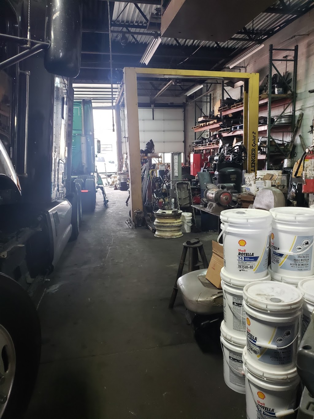 Xpress Truck Repair | 315 14th St, Carlstadt, NJ 07072 | Phone: (201) 460-0189