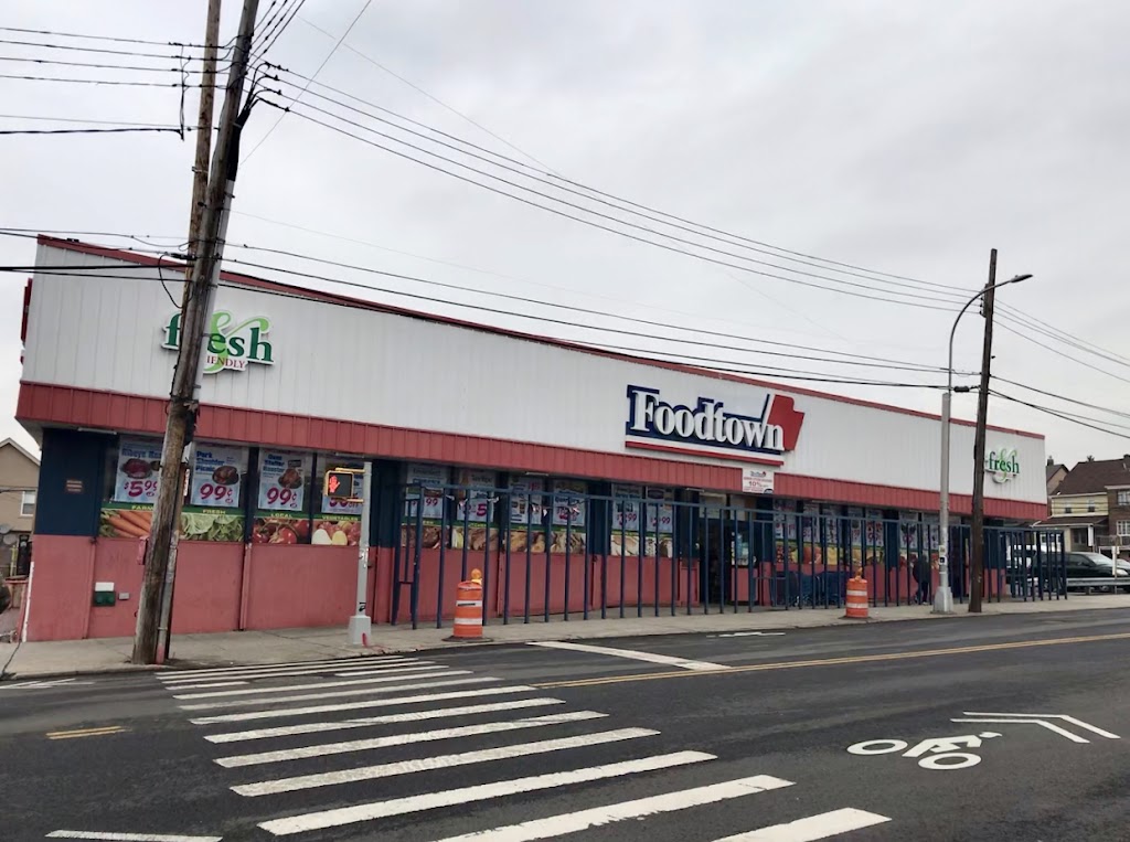 Ferreira Foodtown of Parsons Blvd. - Supermarket | 84-05 Parsons Blvd, Queens, NY 11432 | Phone: (718) 658-6237